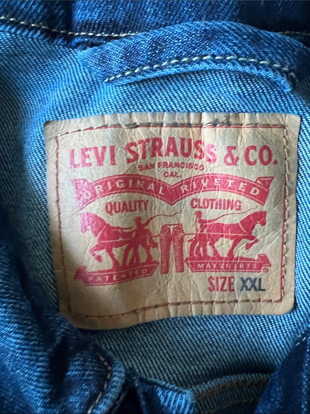 Levi's Indigo Blue Denim Trucker Jacket - Picture 2 of 13
